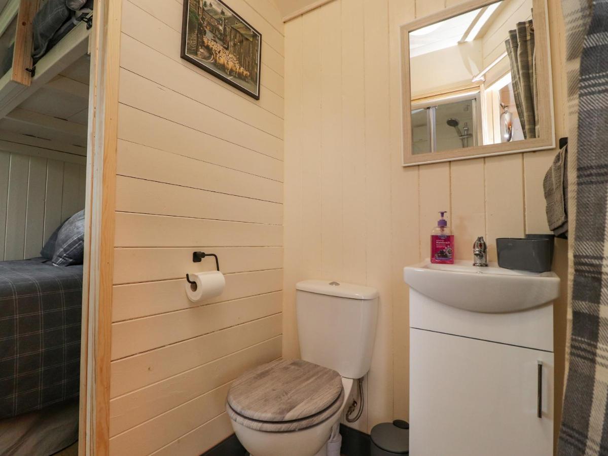 Hillcrest Shepherds Hut Preston  Exterior foto