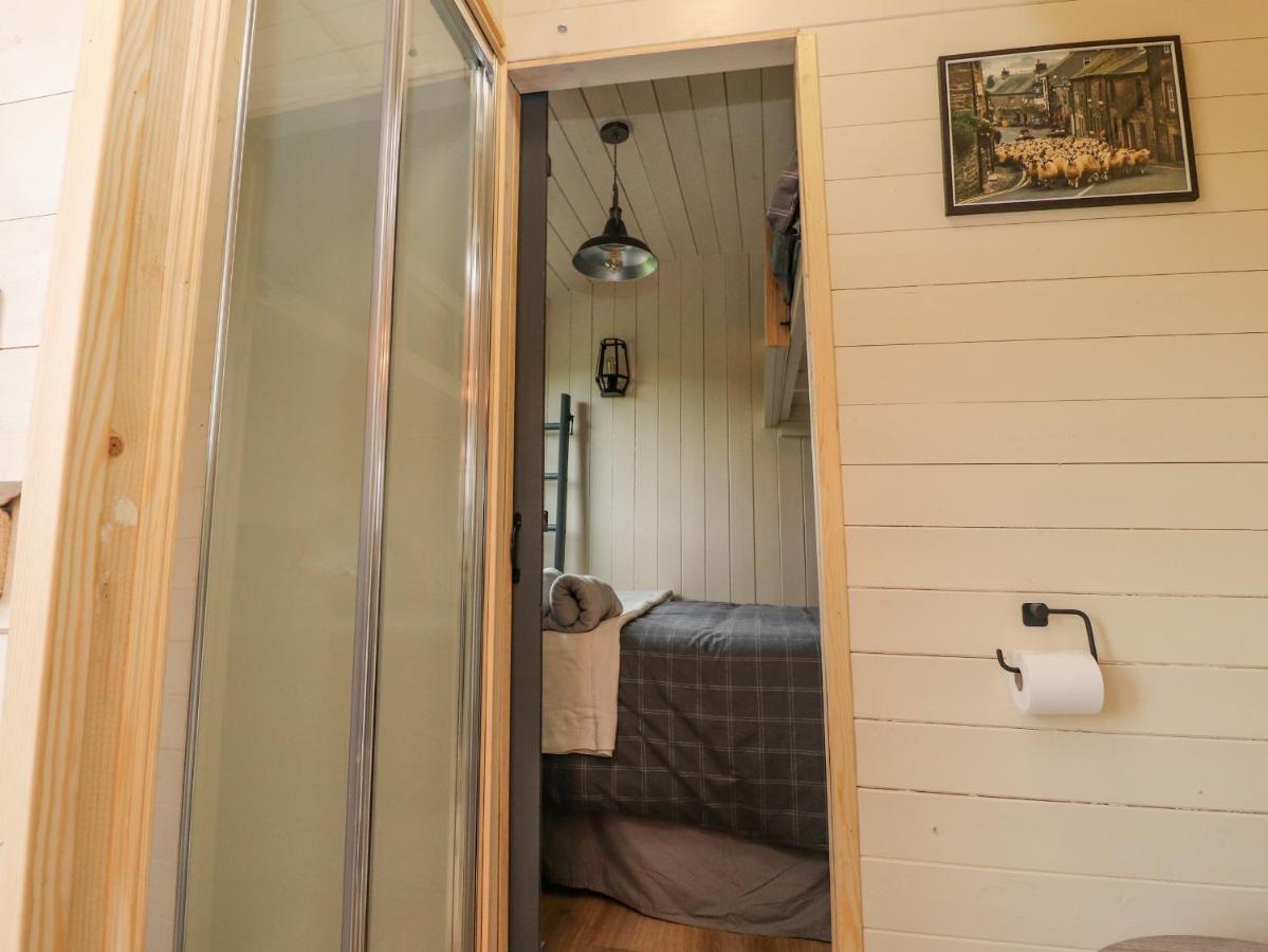 Hillcrest Shepherds Hut Preston  Exterior foto